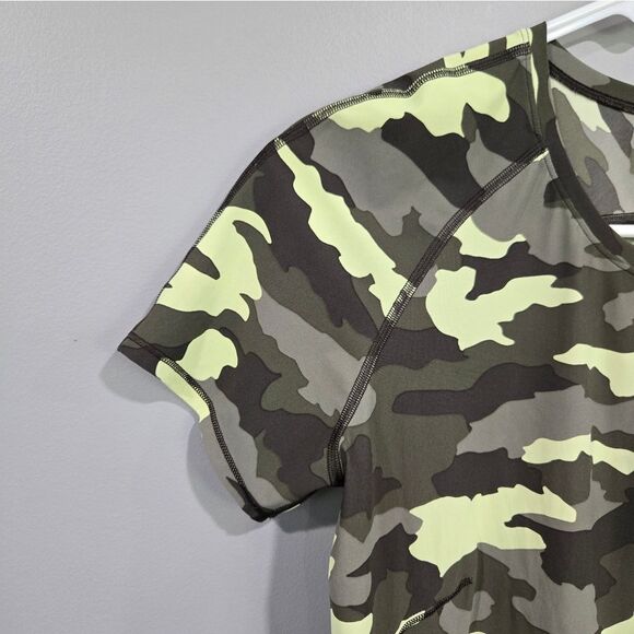 🐢 lululemon UVP Run SS Size 4 short sleeve shirt Like New Size 4 XS - Picture 5 of 11